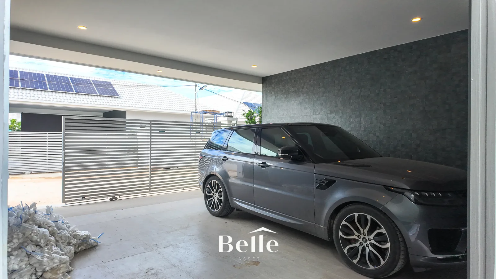 Modern Style Pool Villa with 5 Bedrooms Hua Hin Soi 112 For Sale - 18