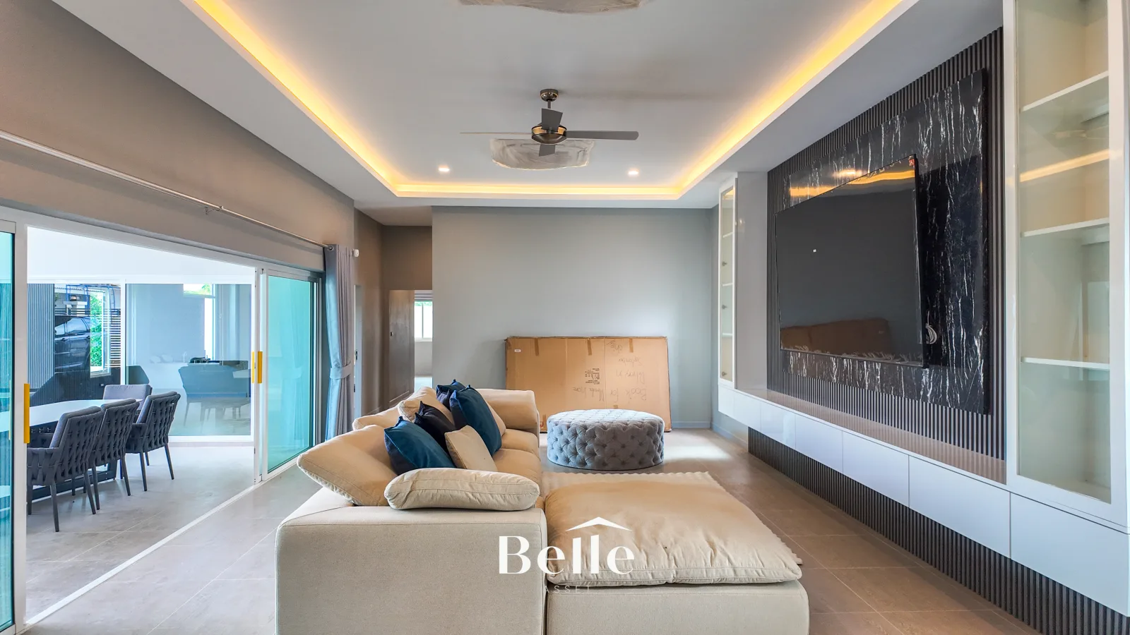 Modern Style Pool Villa with 5 Bedrooms Hua Hin Soi 112 For Sale - 24