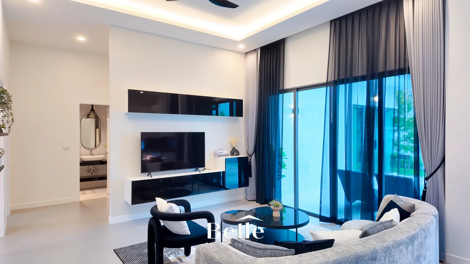 Fully Furnished Pool Villa for Sale 3 Bedrooms - 11