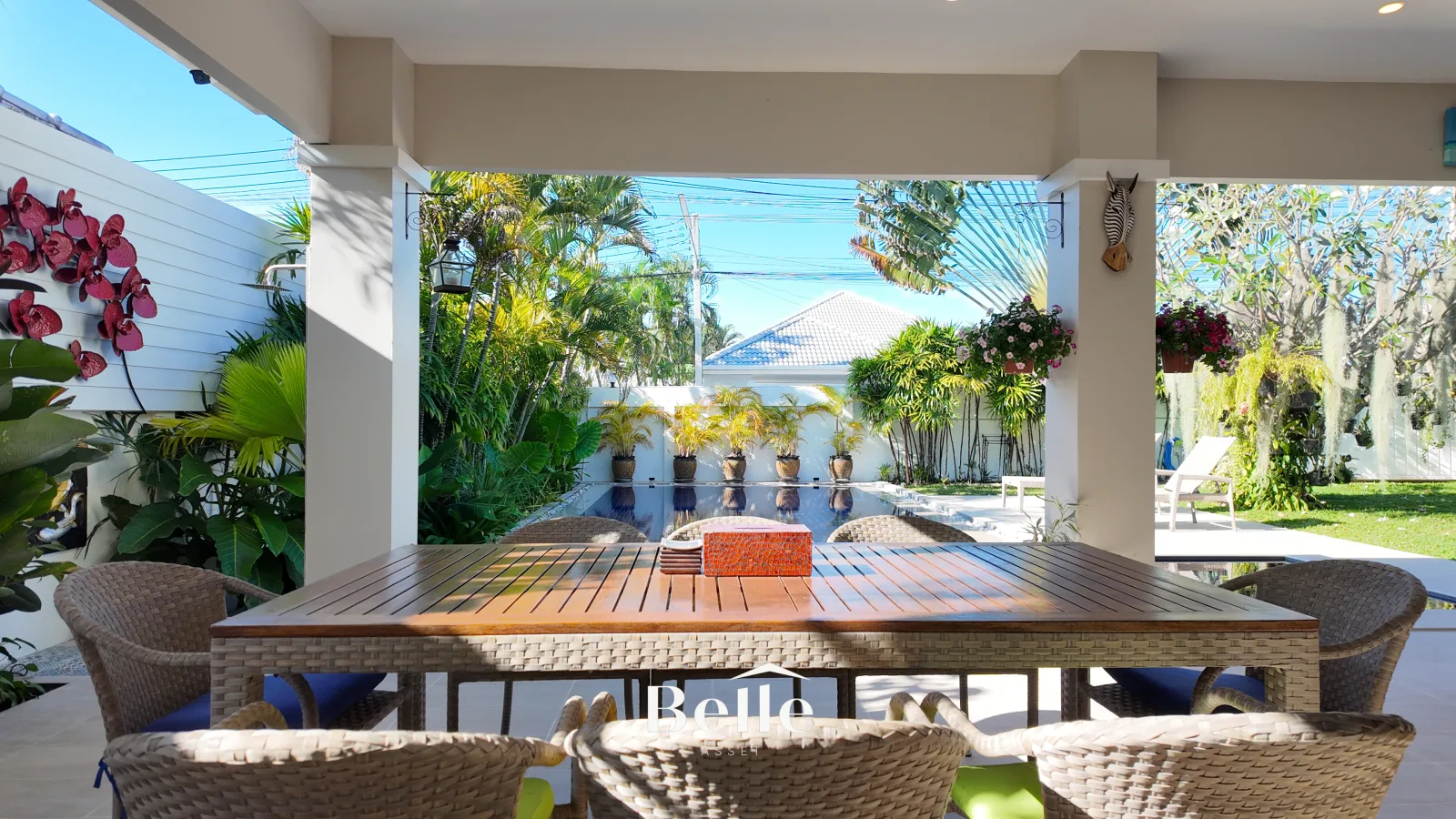 Beautifully renovated 3-bedroom pool villa Hua Hin Soi  88 - 23