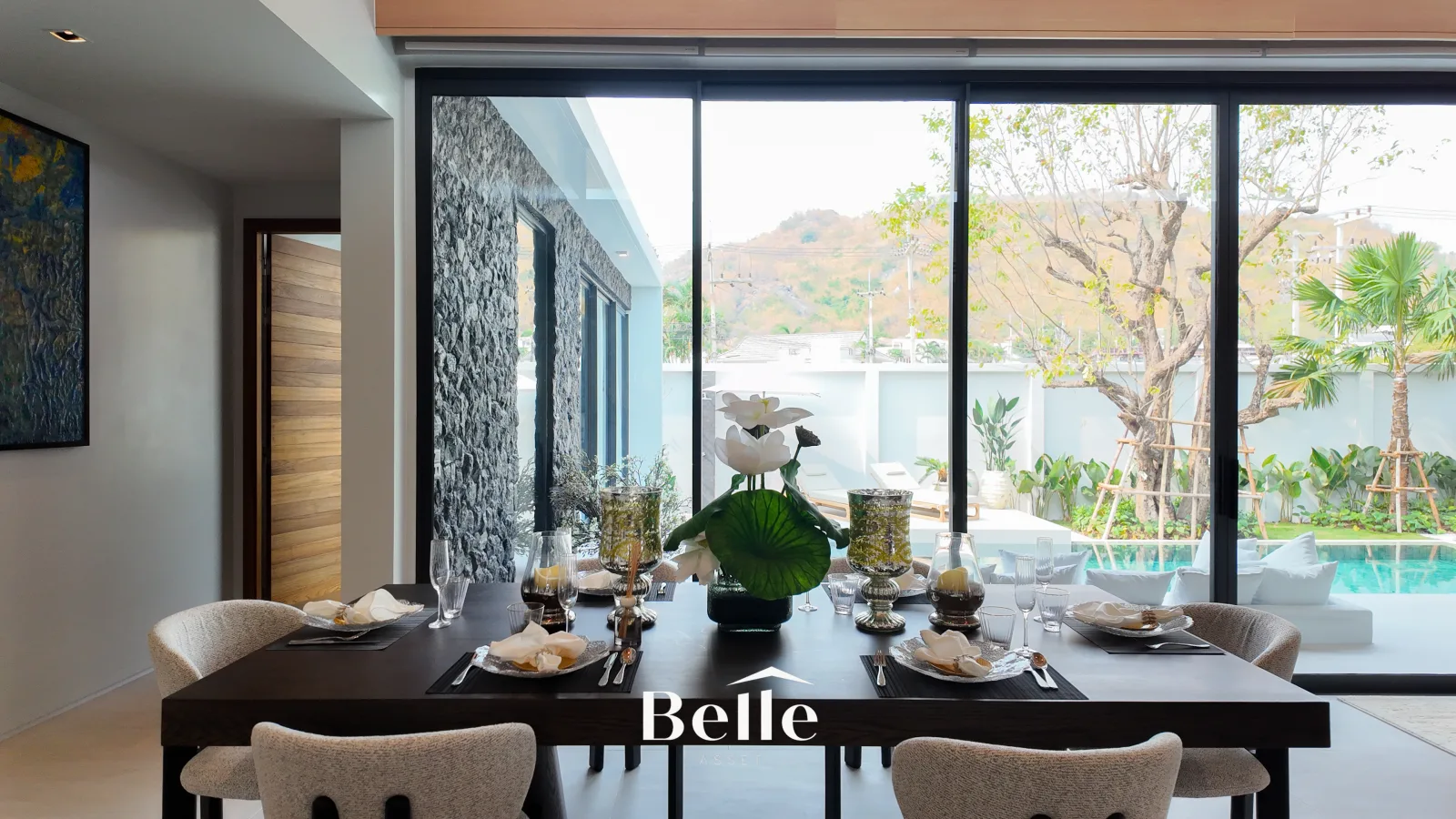 Beautifully Designed Luxury Pool Villa in Hua Hin For Sale - 9