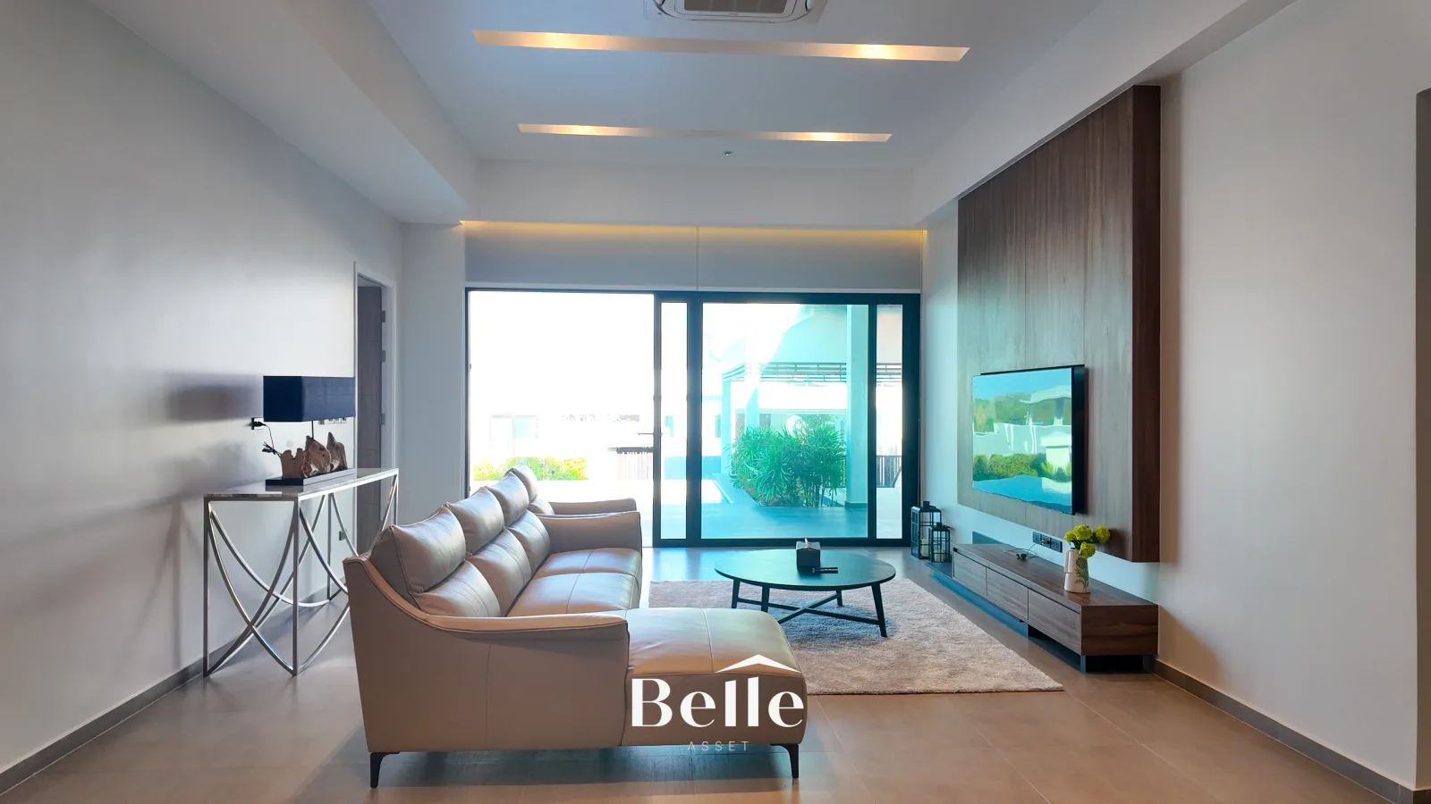 Modern Contemporary Villa | Great Location Near Beach | Mountain View (Ready to move in) - 5