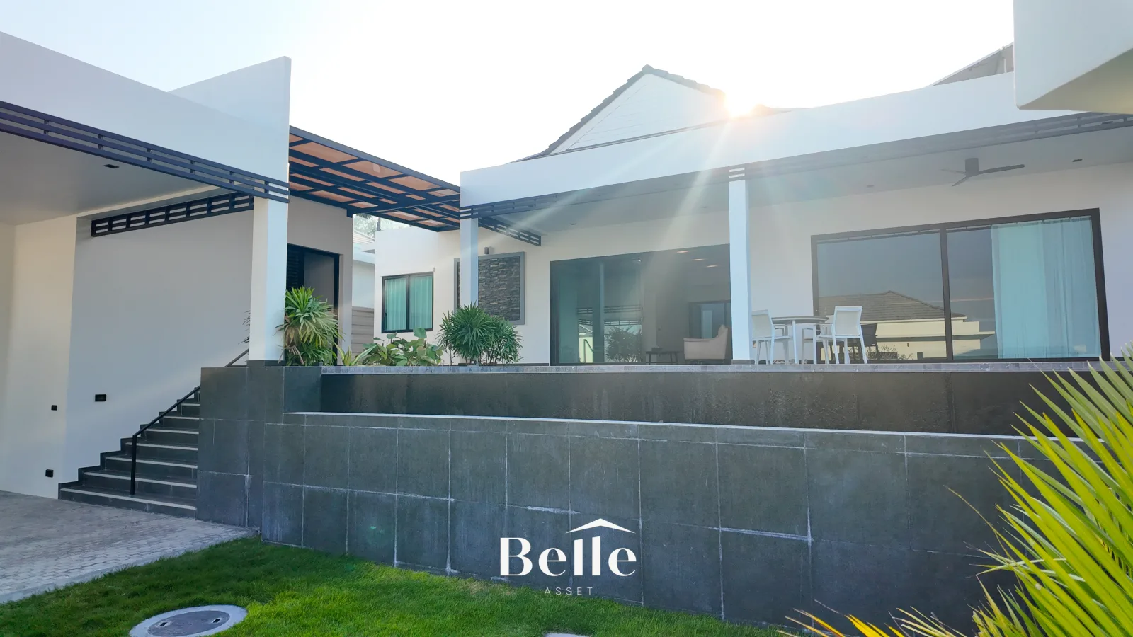Modern Contemporary Villa | Great Location Near Beach | Mountain View (Ready to move in) - 17