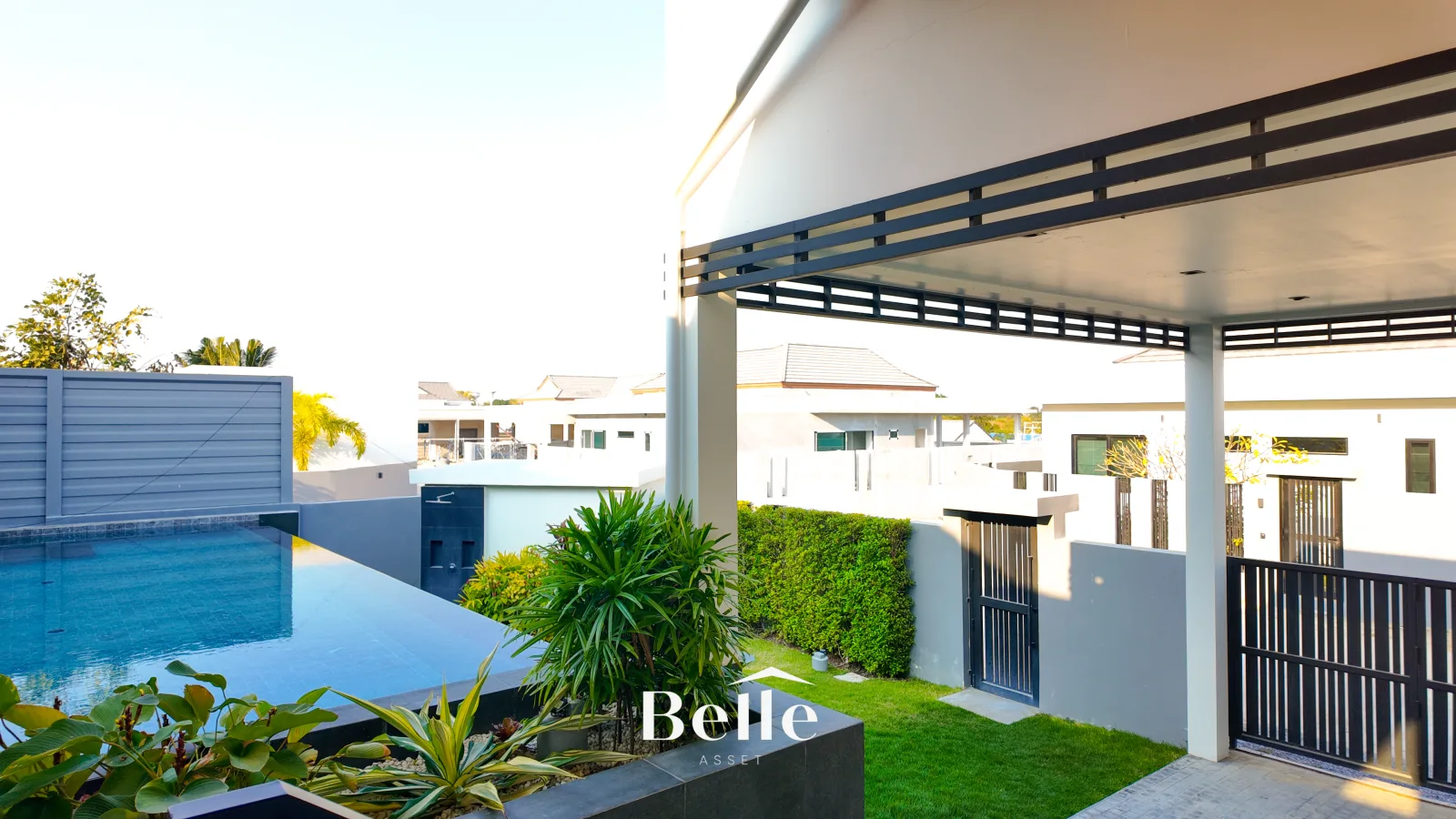 Modern Contemporary Villa | Great Location Near Beach | Mountain View (Ready to move in) - 21