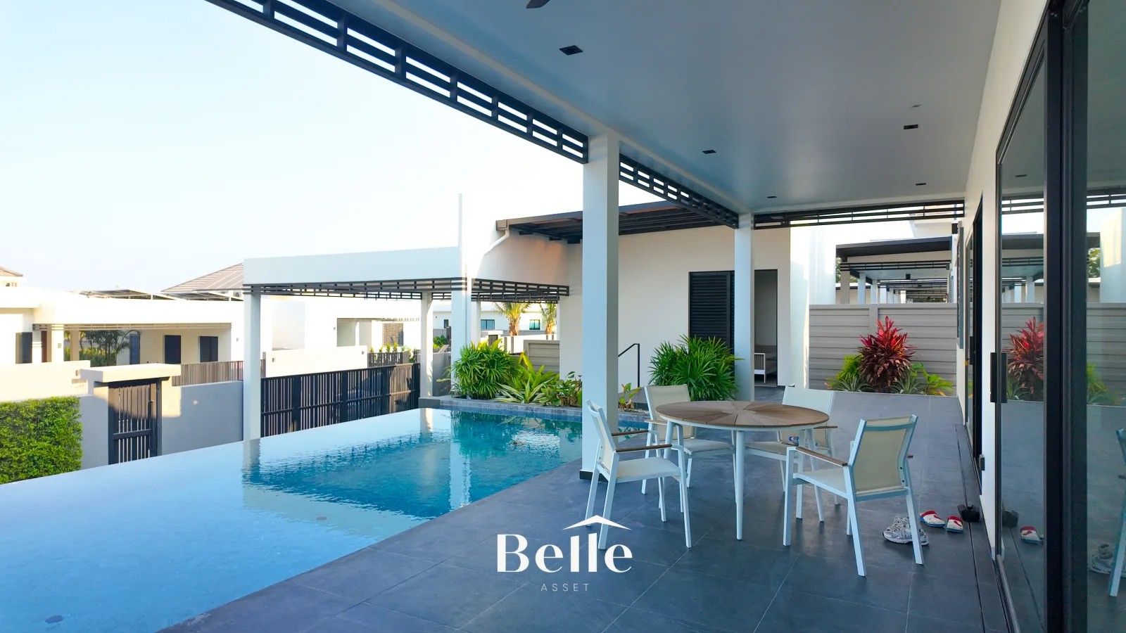 Modern Contemporary Villa | Great Location Near Beach | Mountain View (Ready to move in) - 24