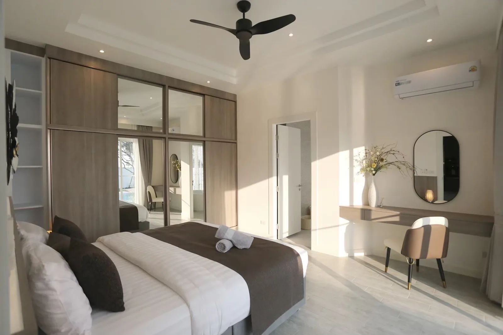 Luxury Pool Villa in Hua Hin Soi 112 | Prime Location, Close to the City with a Relaxing - 11