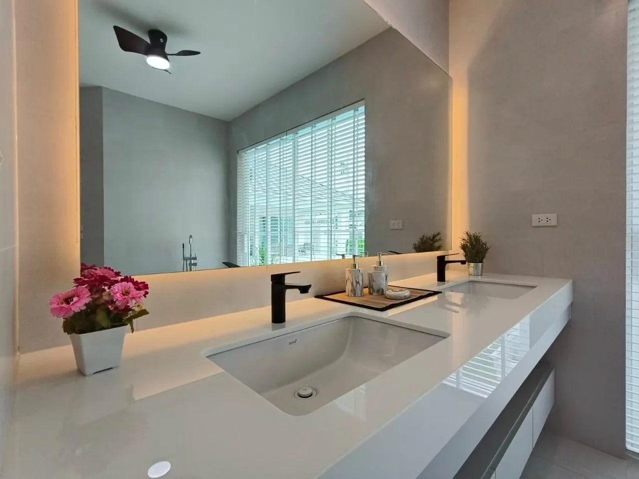 Luxury Pool Villa in Hua Hin Soi 112 | Prime Location, Close to the City with a Relaxing - 10