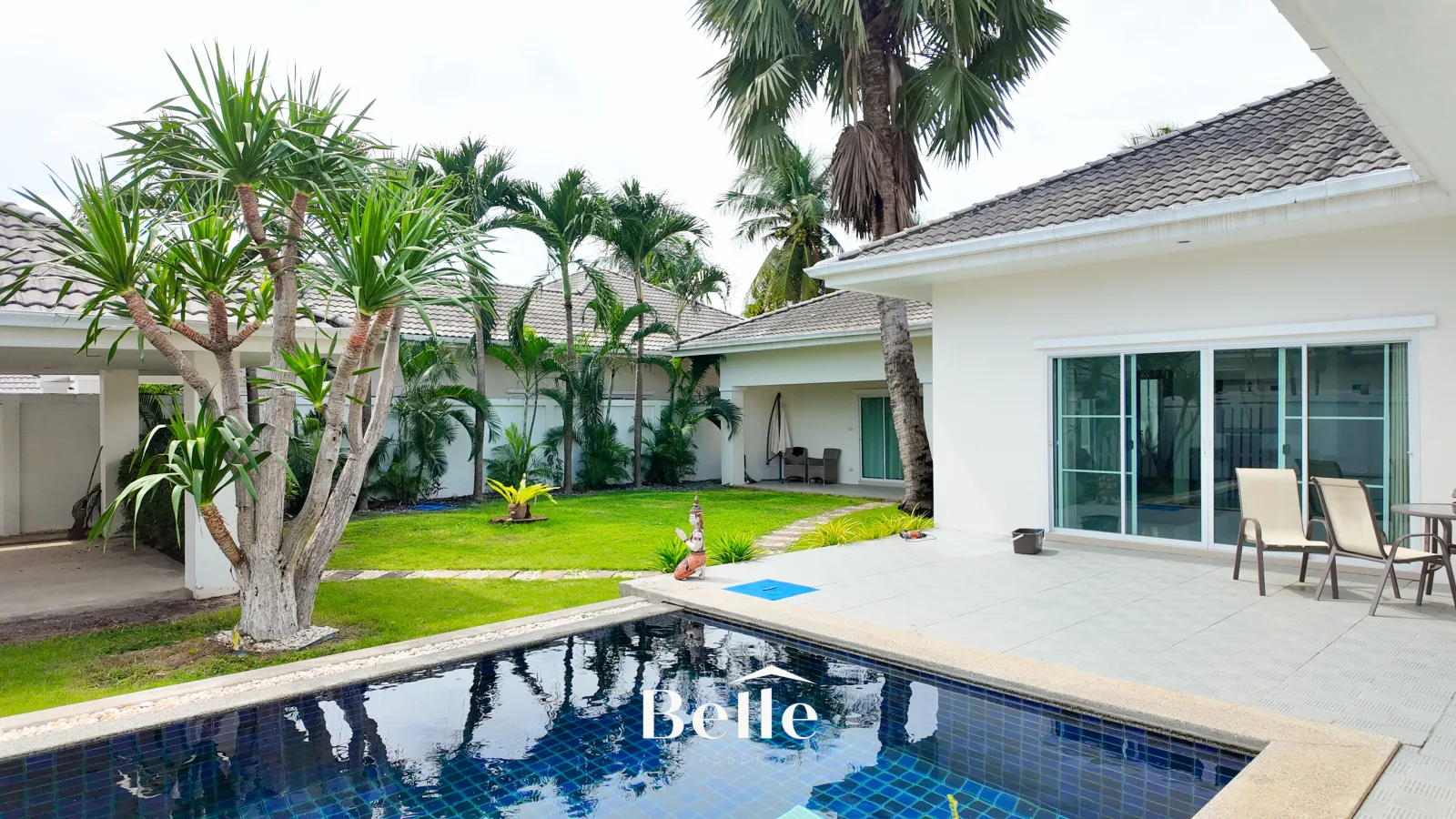 Pool Villa 4 Bedrooms  The Lee Hua Hin Soi 88  For Rent