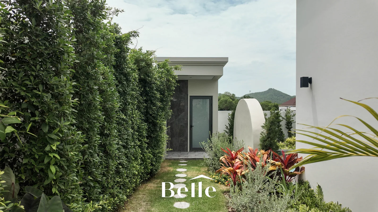 Luxury L-Shaped Pool Villa Near Black Mountain – Hua Hin - 17