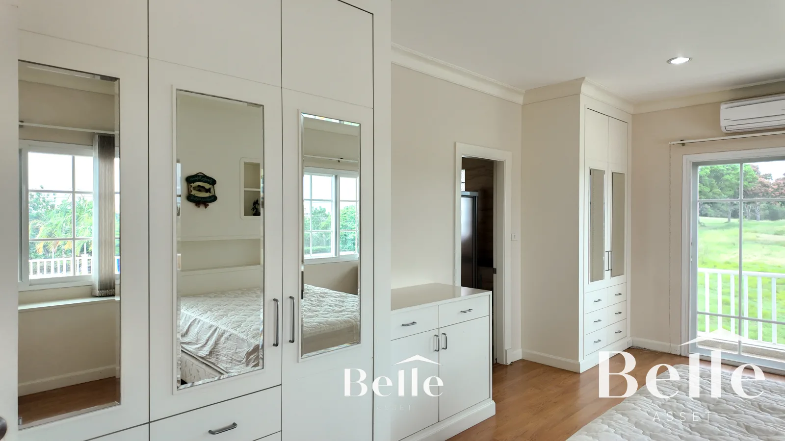 Stunning golf views meet classic comfort spacious 7-bedroom, 2-building home in Palm Hills. - 16