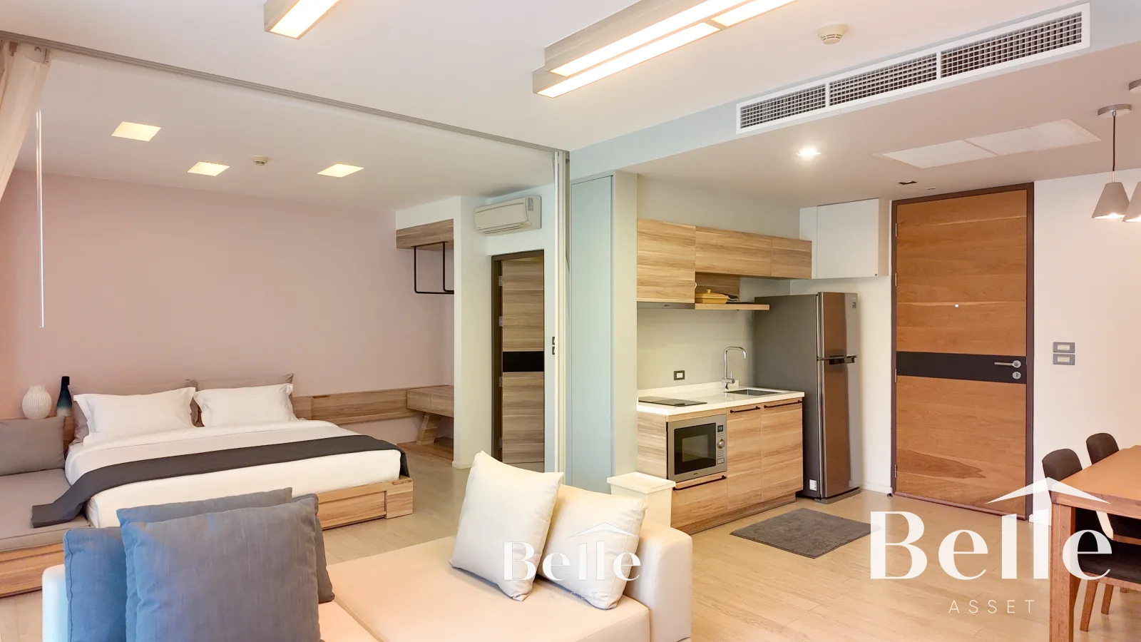 Beachfront Luxury Peaceful Location | Ready to Move In - 11